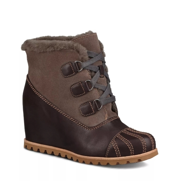 UGG "Alisdair" Bootie - Picture 2 of 8